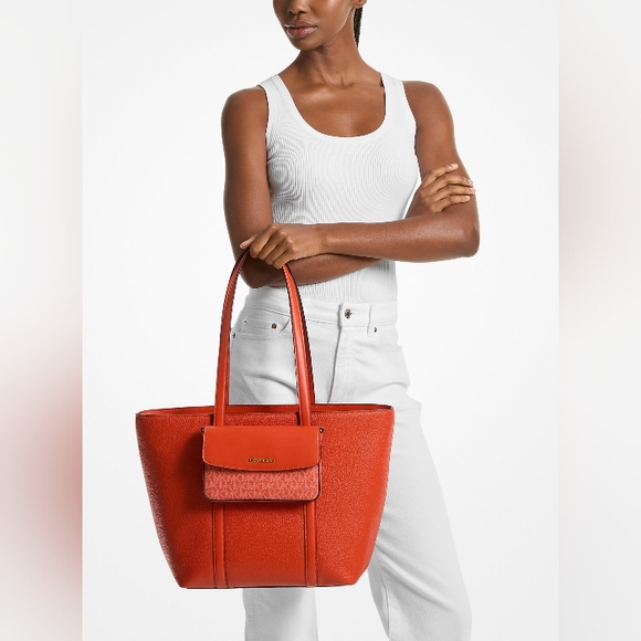 NWT Michael Kors Jet Set 2-in-1 Pebbled Leather & Logo Tote – Red Clay - Picture 3 of 10